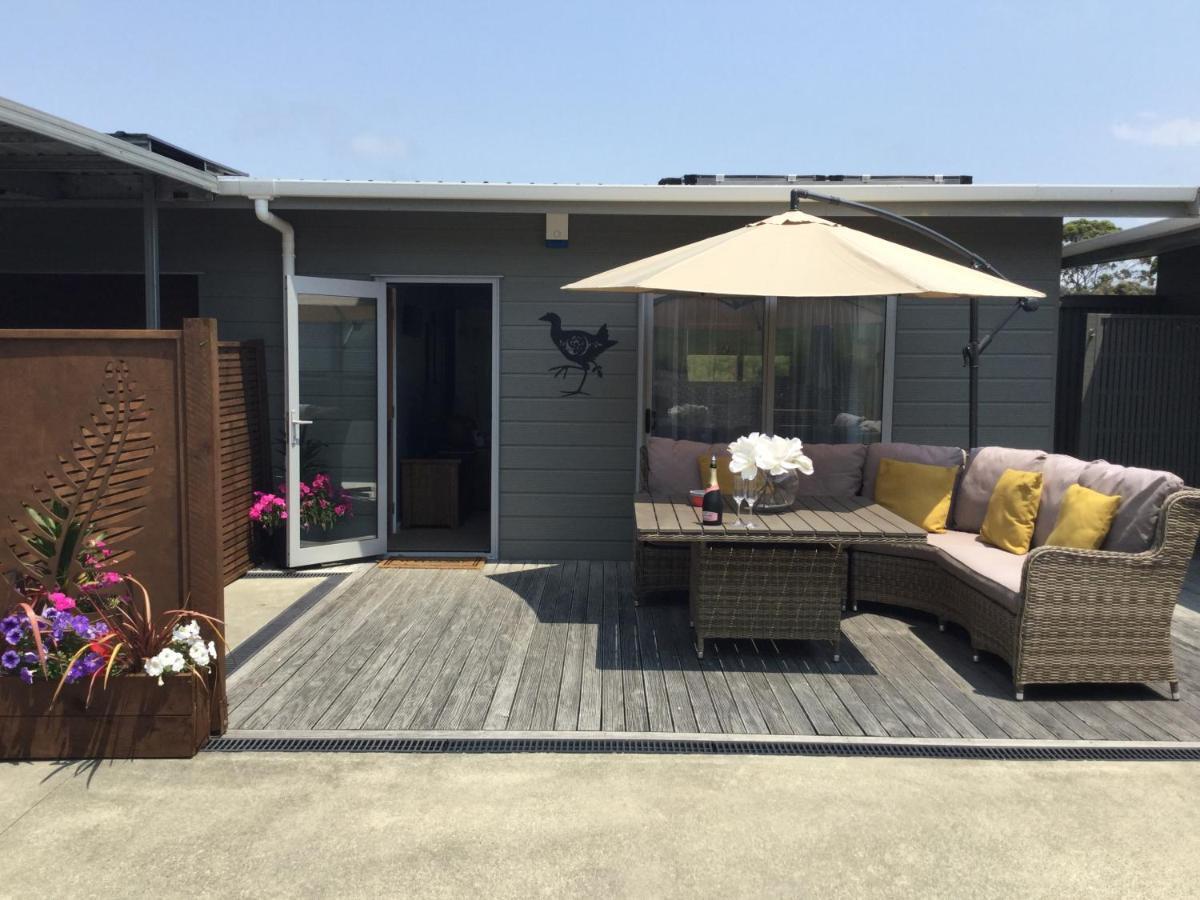 Pukeko Nest Bed & Breakfast Russell Exterior photo