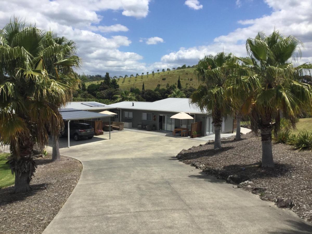 Pukeko Nest Bed & Breakfast Russell Exterior photo